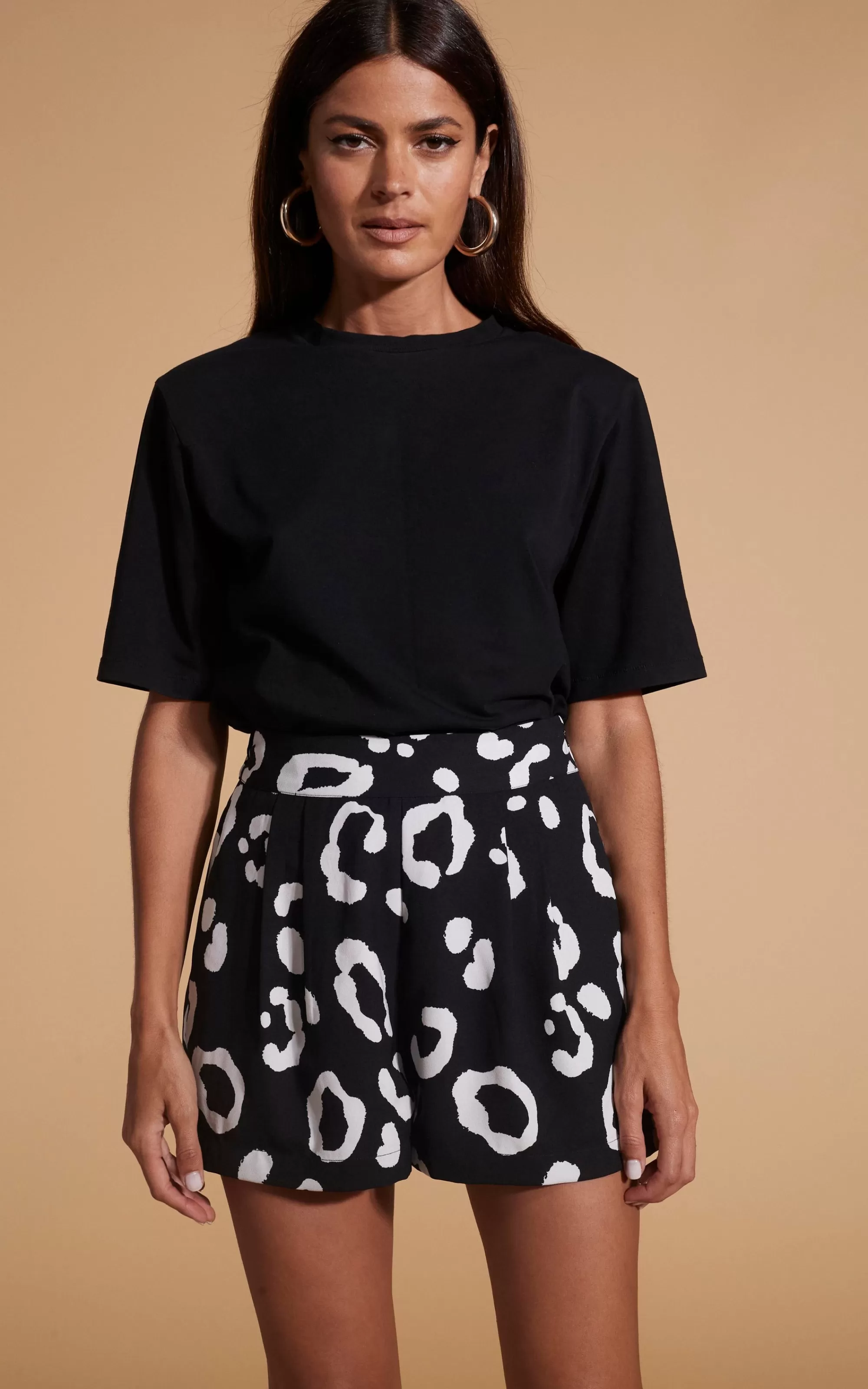 Shorts>Dancing Leopard Chica Bella Shorts In Oversized Mono Leopard
